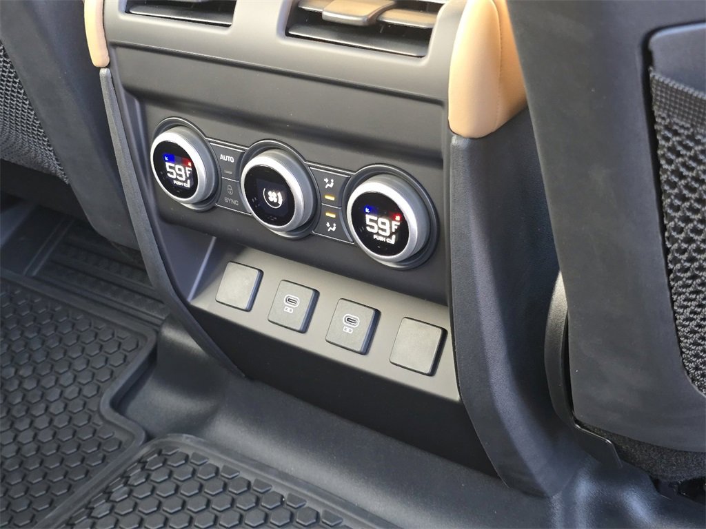 New 2025 Land Rover Defender 110 S image 32