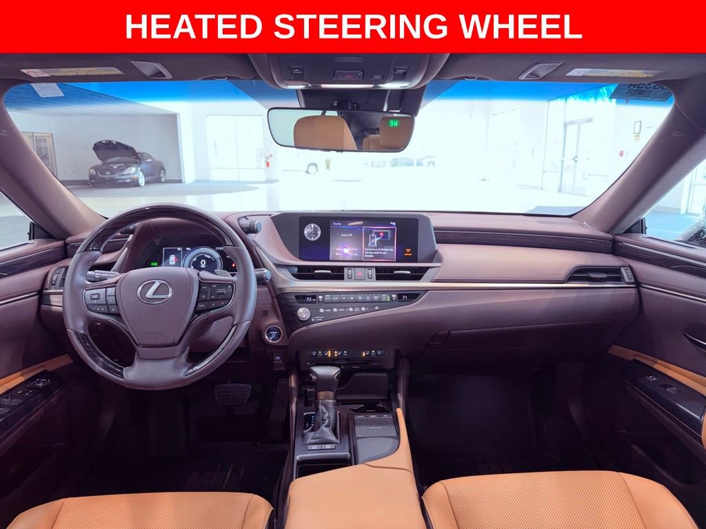 Certified 2021 Lexus ES 300h w/ Premium Package image 13