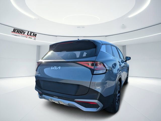 Used 2023 Kia Sportage EX image 3