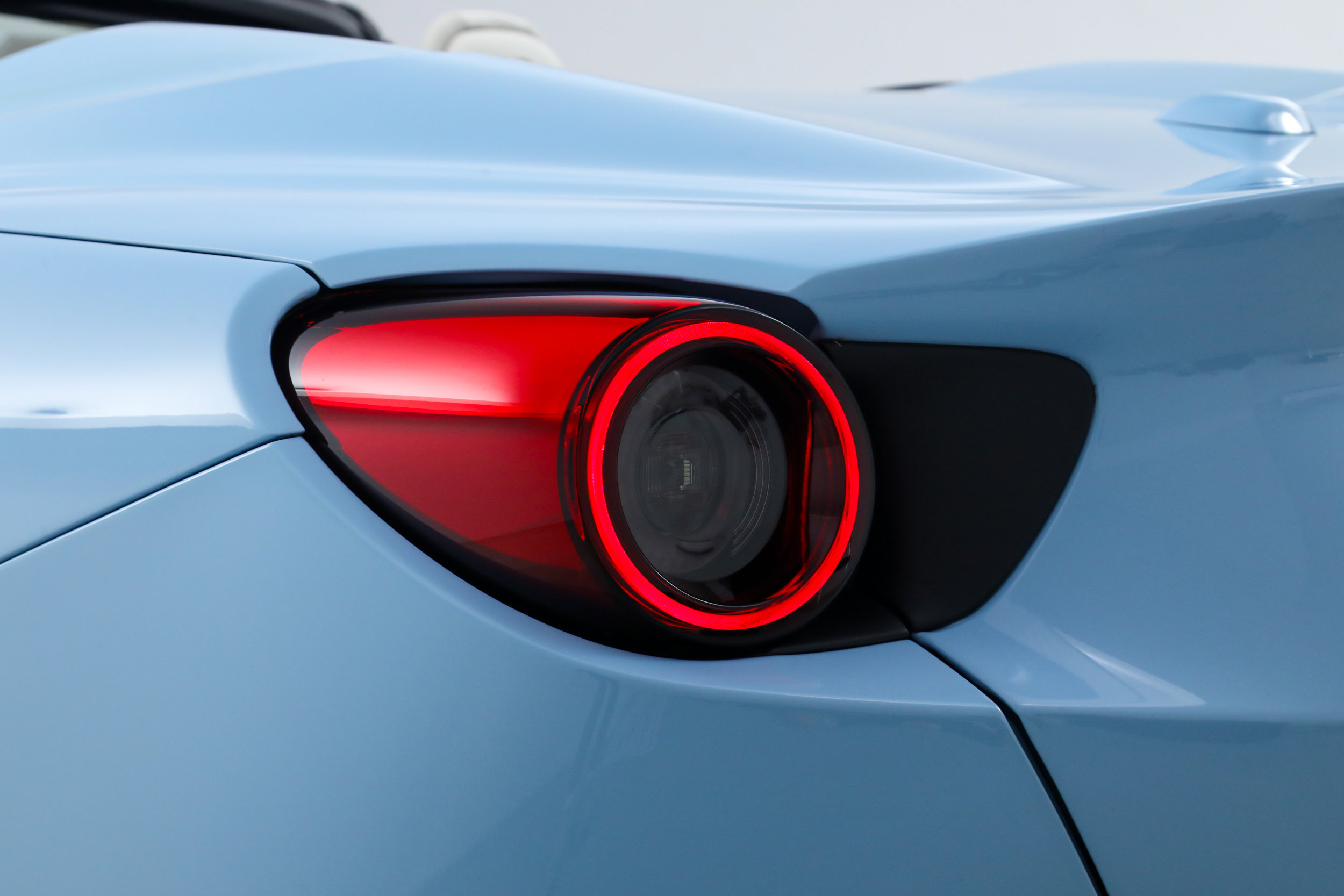 Certified 2023 Ferrari Portofino M RWD image 18