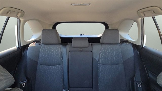 Used 2021 Toyota RAV4 XLE image 15