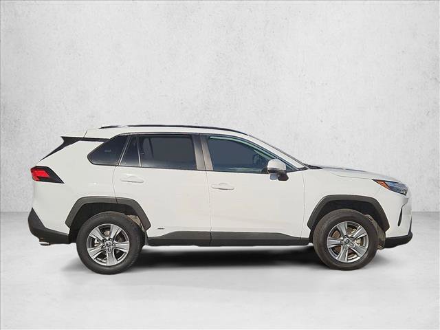 Used 2025 Toyota RAV4 XLE AWD/4WD image 4