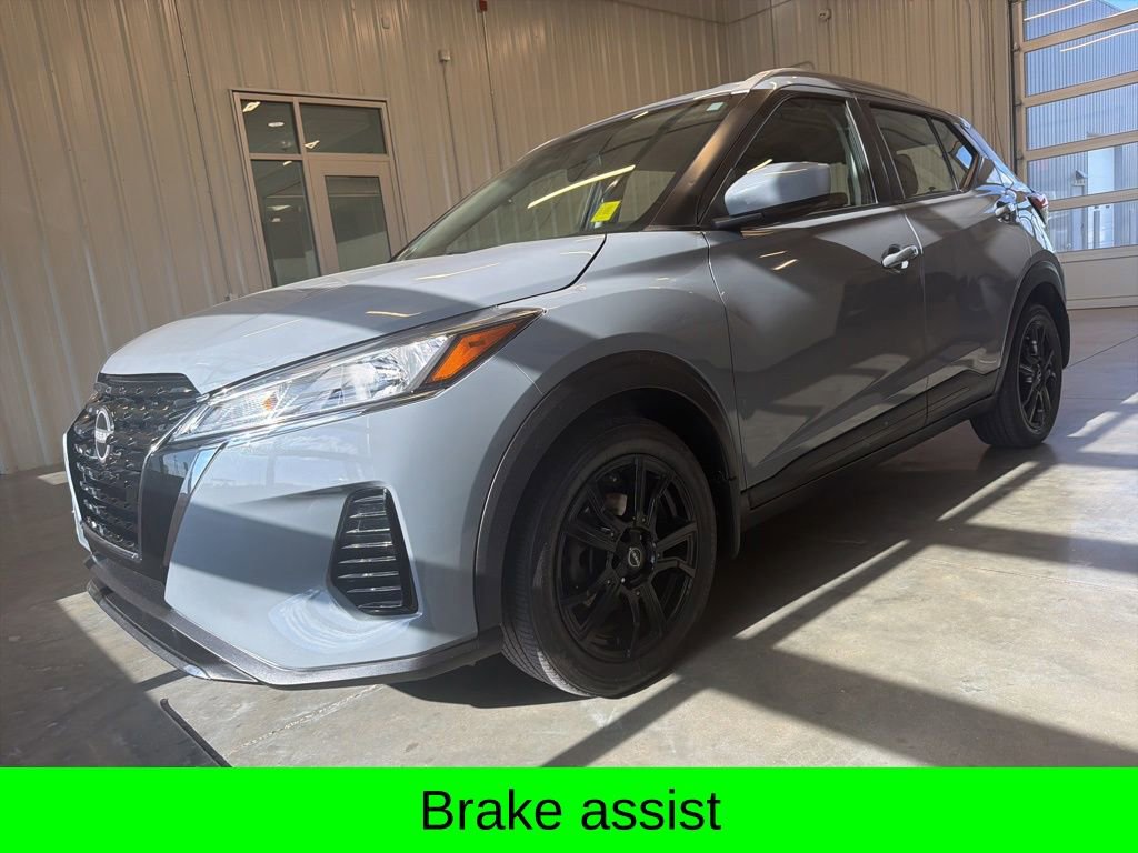 Used 2023 Nissan Kicks SV FWD image 8
