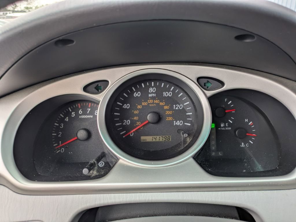 Used 2004 Toyota Highlander 2WD V6 image 13