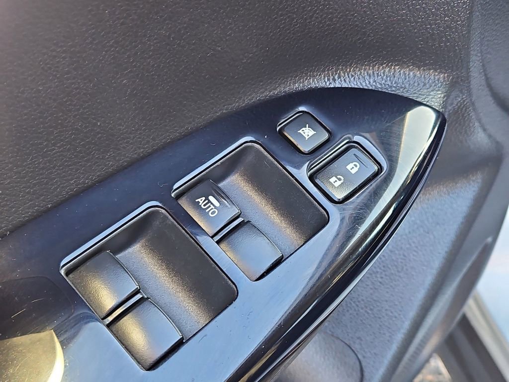 Used 2025 Mitsubishi Eclipse Cross LE image 22