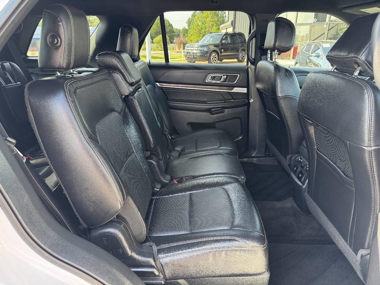 Used 2017 Ford Explorer Limited FWD image 23