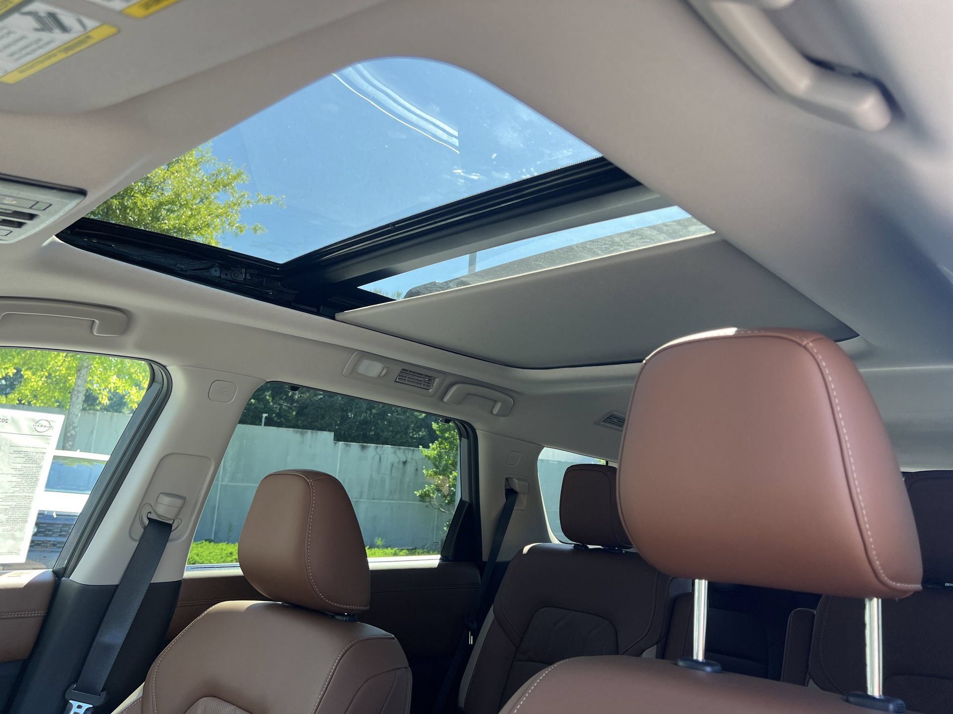 New 2026 Nissan Pathfinder Platinum w/ Accent Package FWD image 11