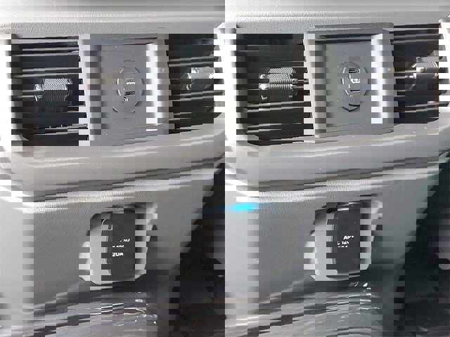 New 2025 Ford F150 Lightning XLT image 30