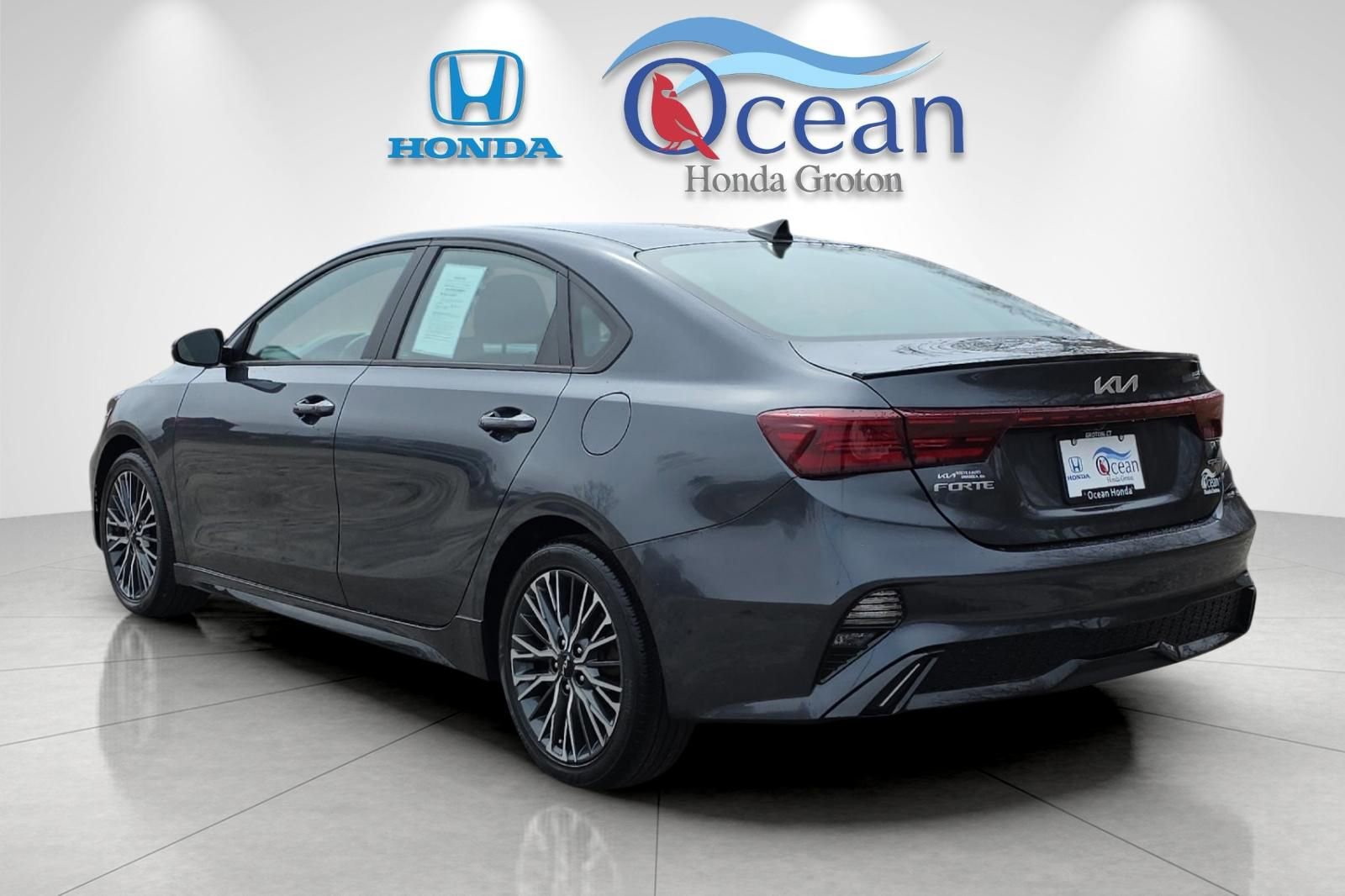 Used 2023 Kia Forte GT-Line w/ GT-Line Technology Package image 5