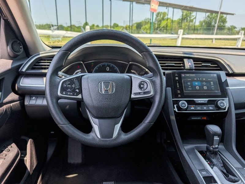 Used 2018 Honda Civic EX image 29