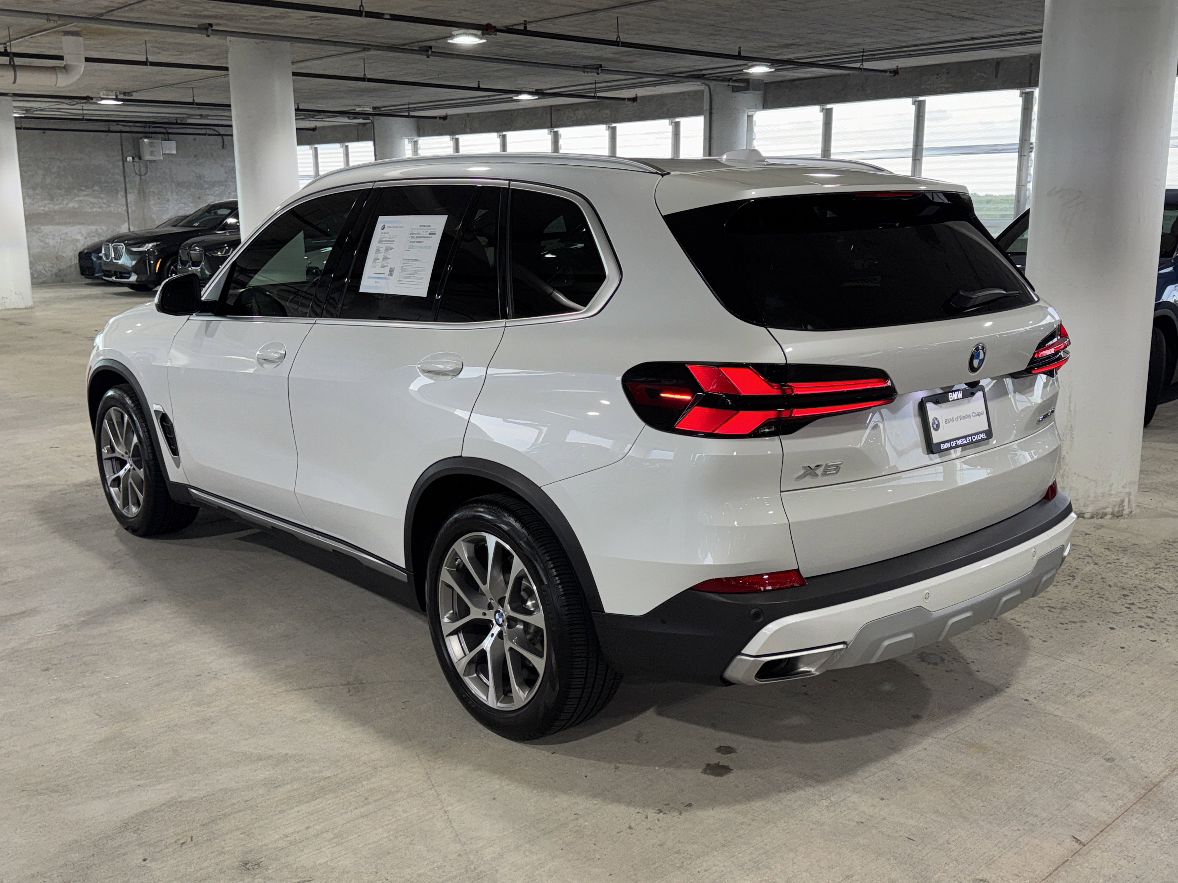 Used 2024 BMW X5 sDrive40i w/ Parking Assistance Package RWD image 6