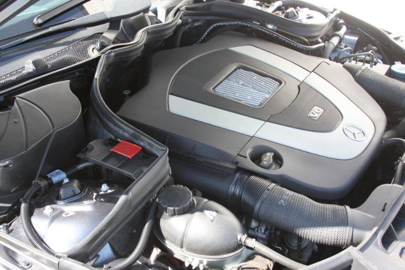 Used 2009 Mercedes-Benz C 300 Sport image 18