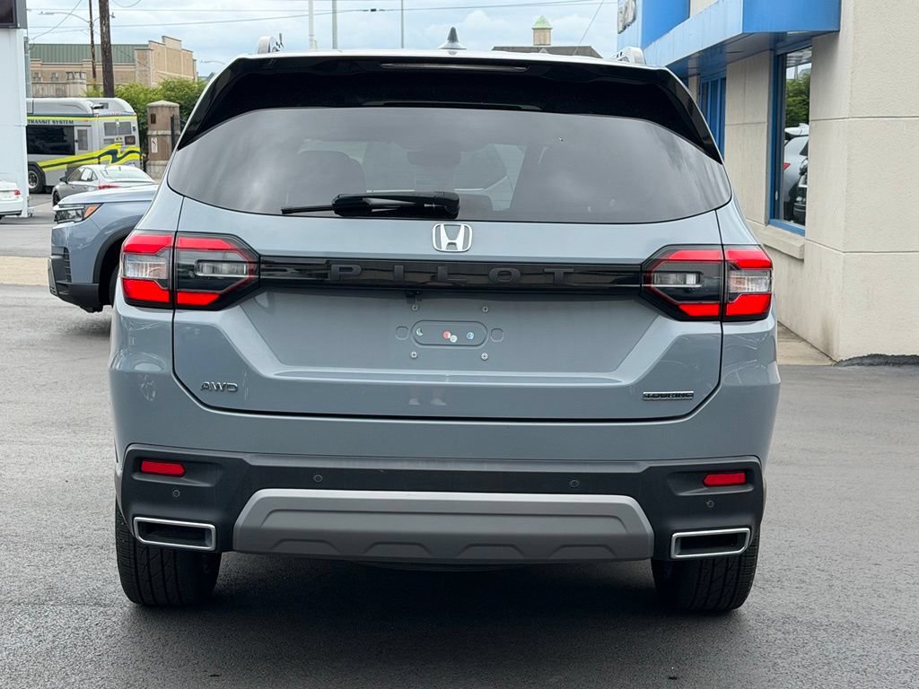 Certified 2023 Honda Pilot Touring image 28
