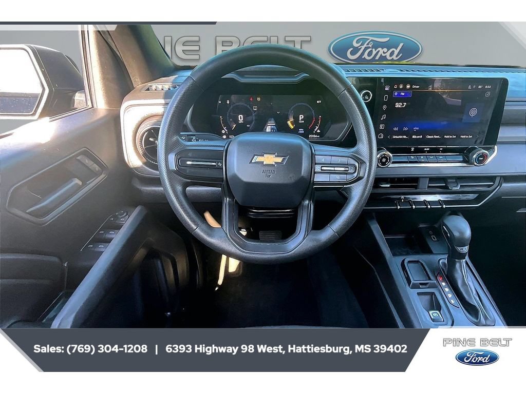 Used 2024 Chevrolet Colorado W/T RWD image 5