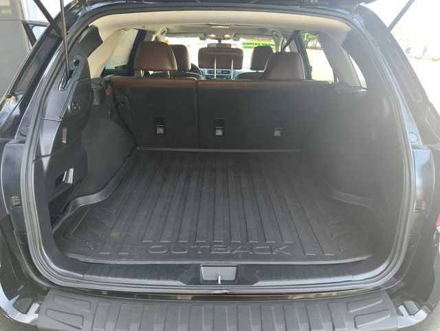 Used 2017 Subaru Outback 2.5i Touring AWD/4WD image 28