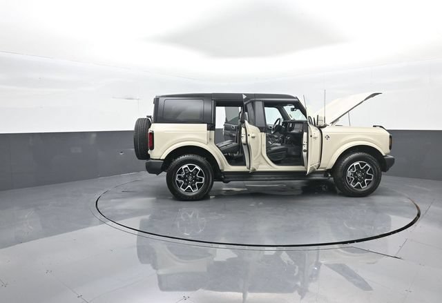 Certified 2025 Ford Bronco Outer Banks AWD/4WD image 42