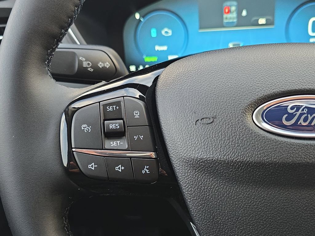 New 2026 Ford Escape SE w/ PHEV Premium Package image 24