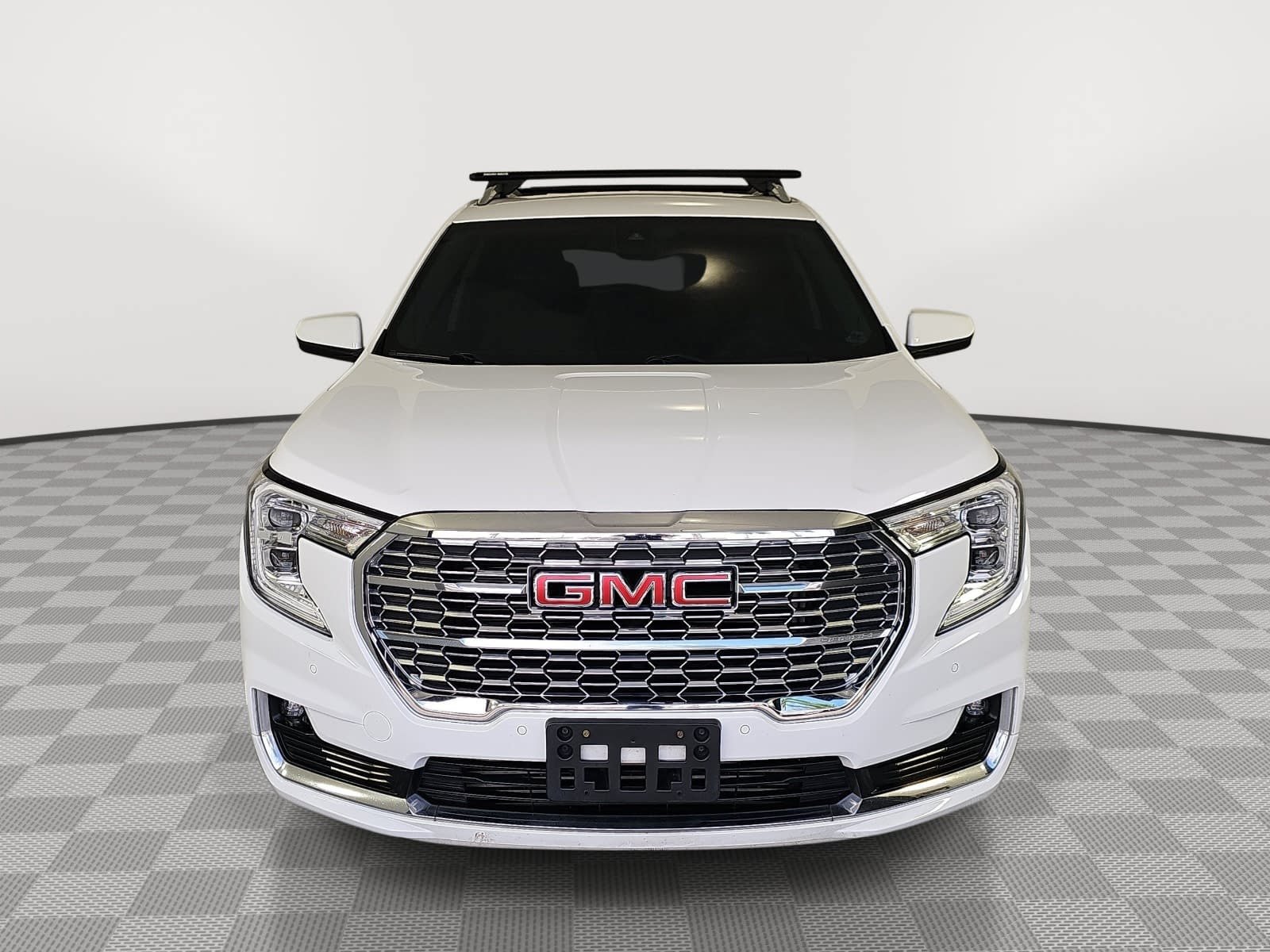 Used 2023 GMC Terrain Denali AWD/4WD image 3