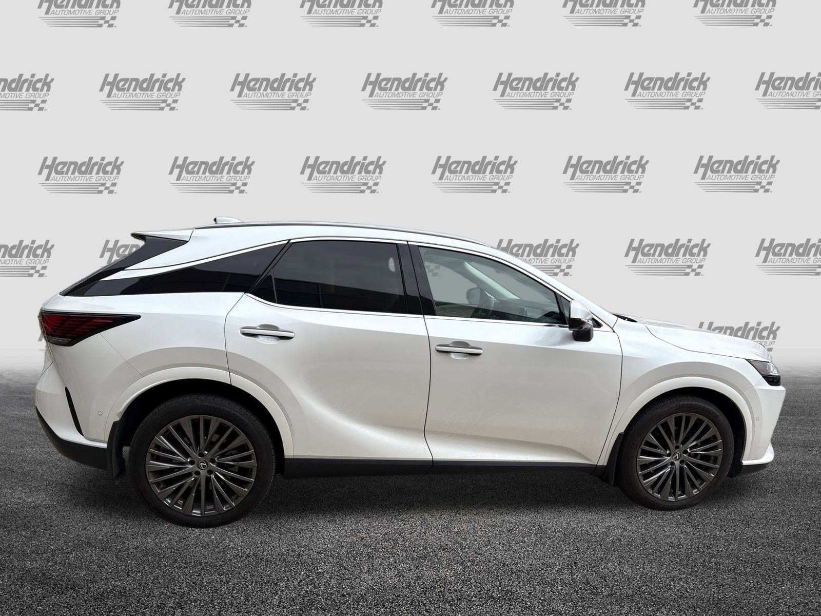 Used 2024 Lexus RX 350 AWD image 11