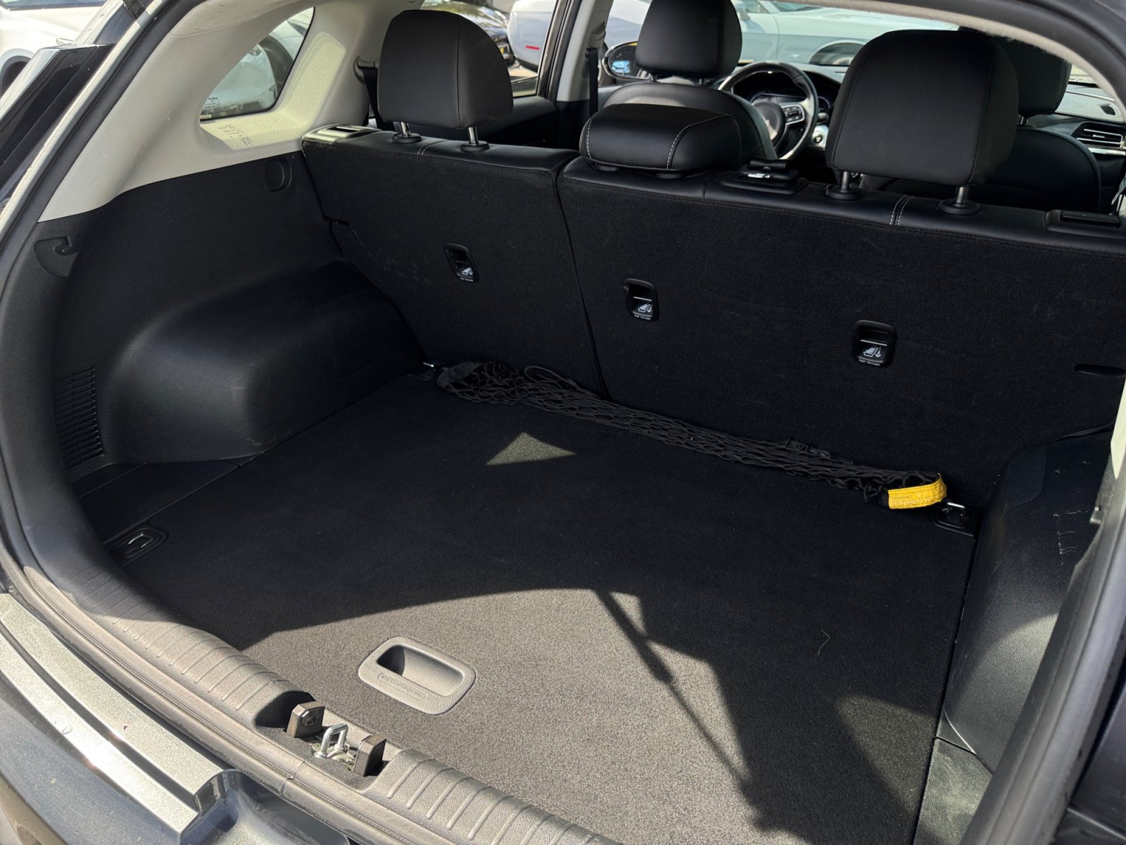 Used 2022 Kia Niro EX FWD image 18