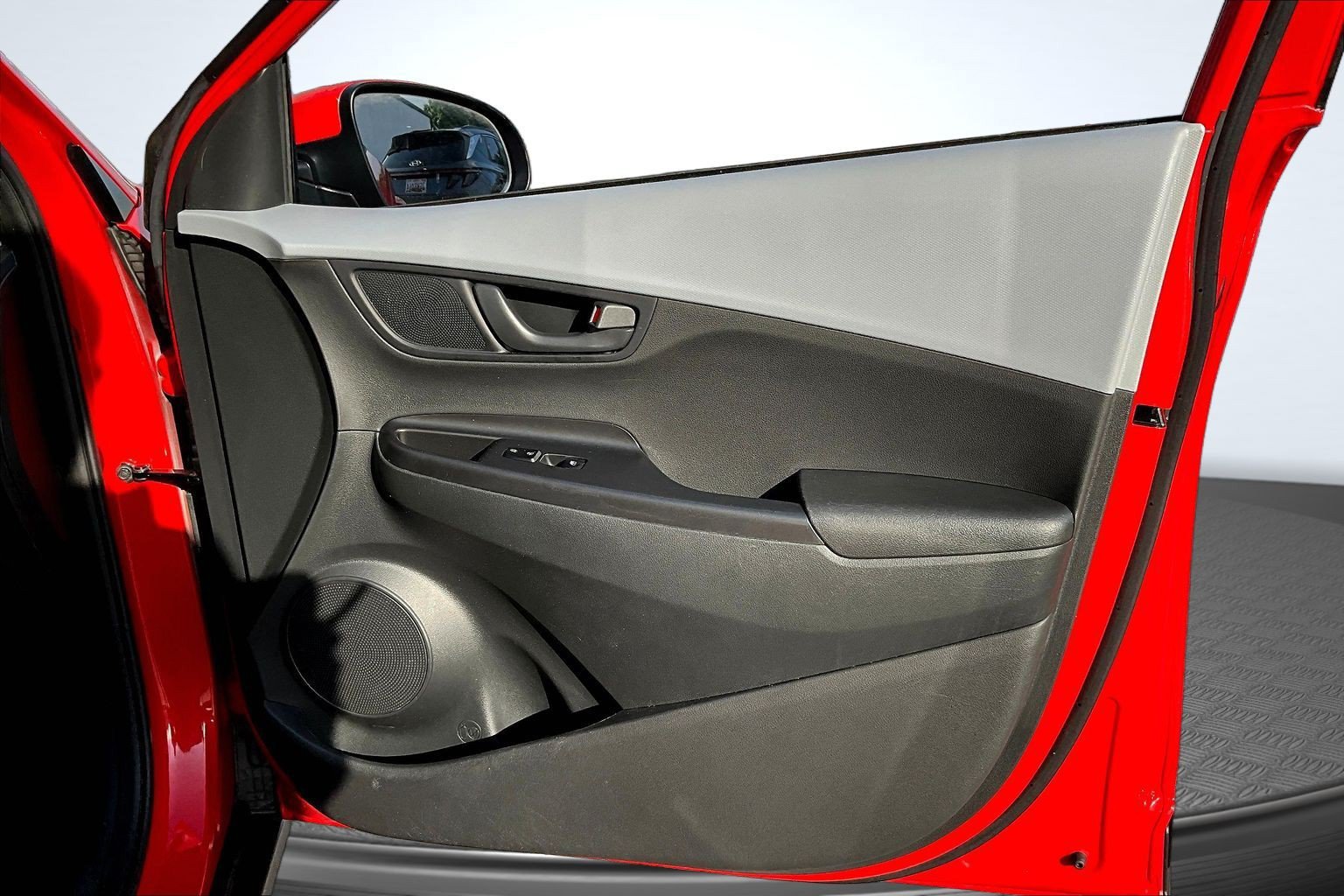 Used 2019 Hyundai Kona SEL FWD image 24