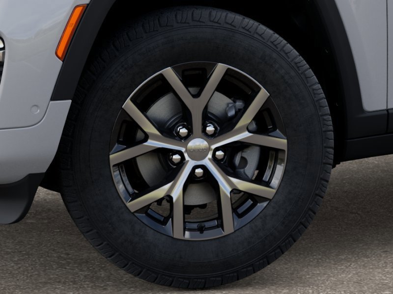 New 2025 Jeep Grand Cherokee Limited image 4