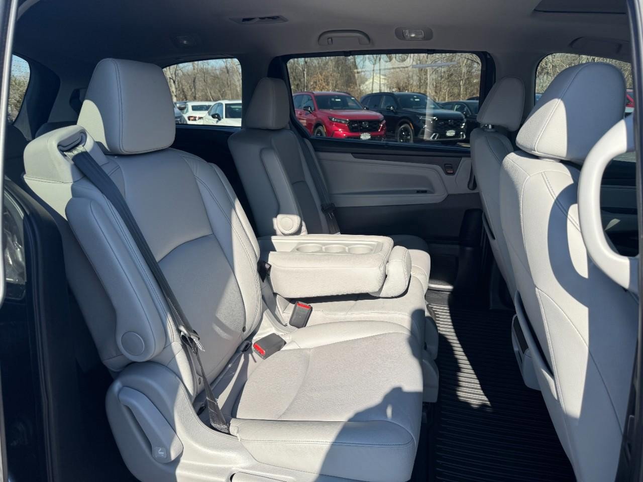 Certified 2024 Honda Odyssey Elite image 11