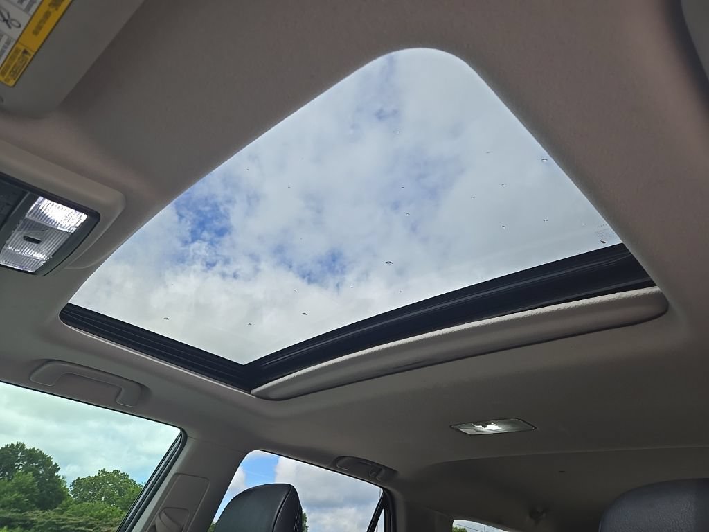 Used 2022 Toyota 4Runner Limited AWD/4WD image 16