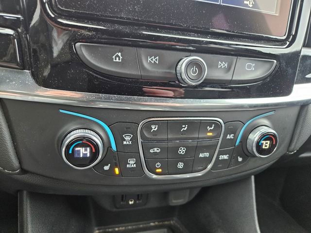 Used 2023 Chevrolet Traverse LT image 14