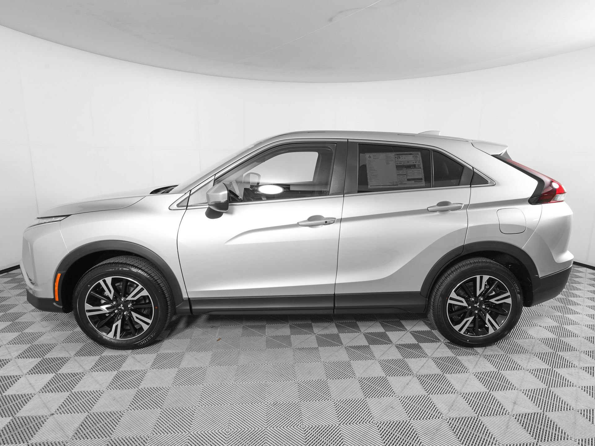 New 2026 Mitsubishi Eclipse Cross SE AWD/4WD image 6