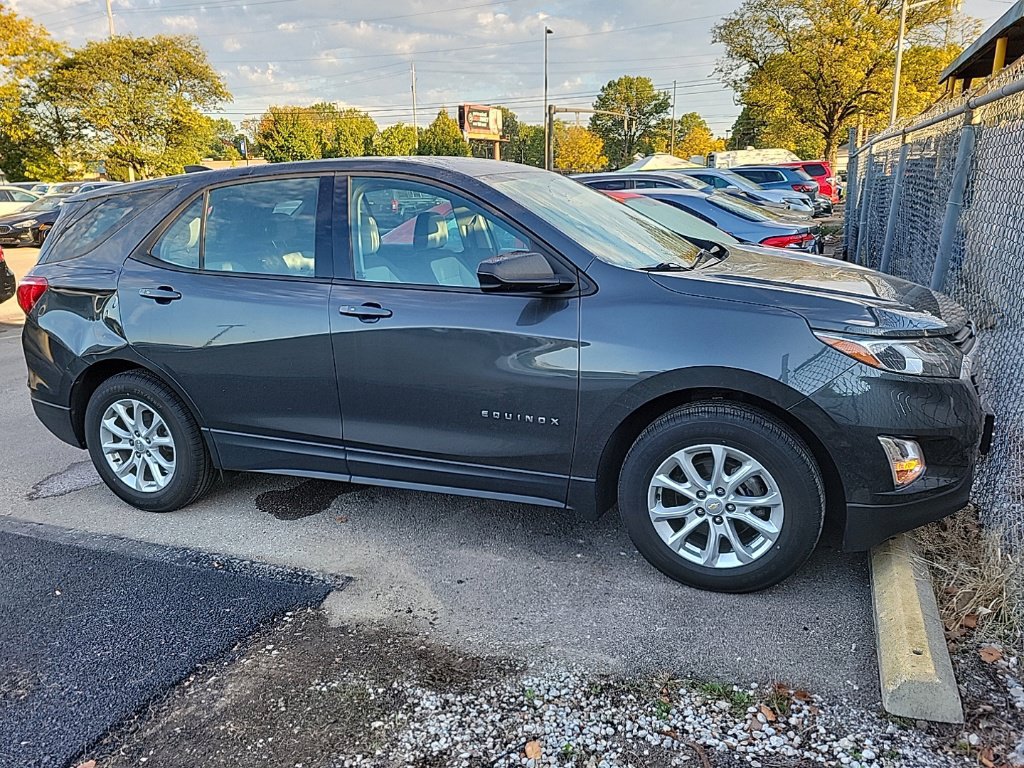 Used 2018 Chevrolet Equinox LS FWD image 3