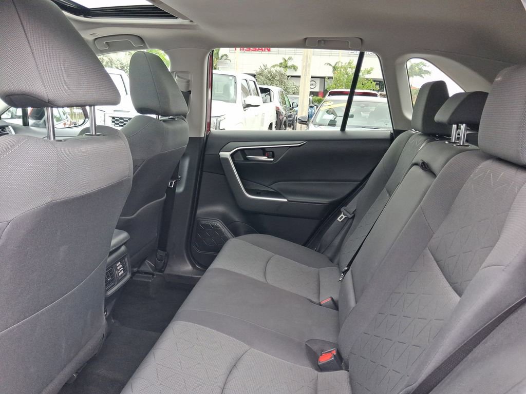 Used 2024 Toyota RAV4 XLE w/ Convenience Package image 7