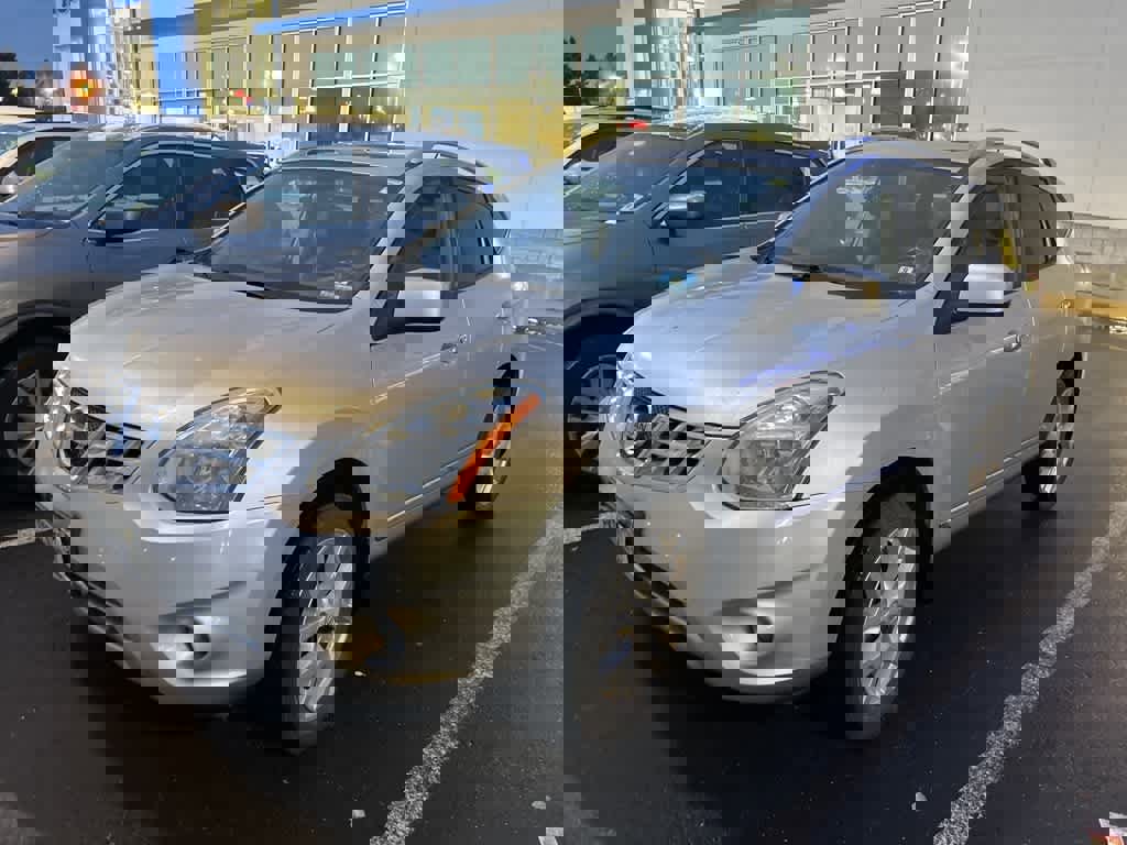 Used 2011 Nissan Rogue SV w/ SL Pkg