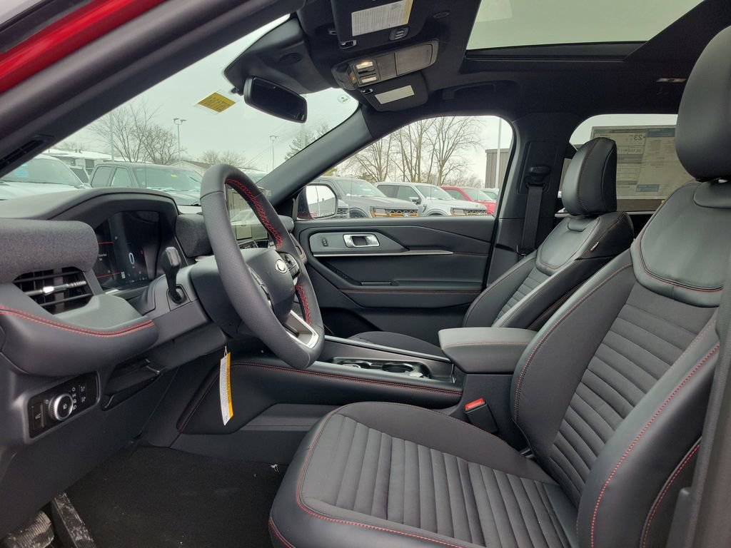New 2026 Ford Explorer ST-Line w/ ST-Line Street Pack image 16