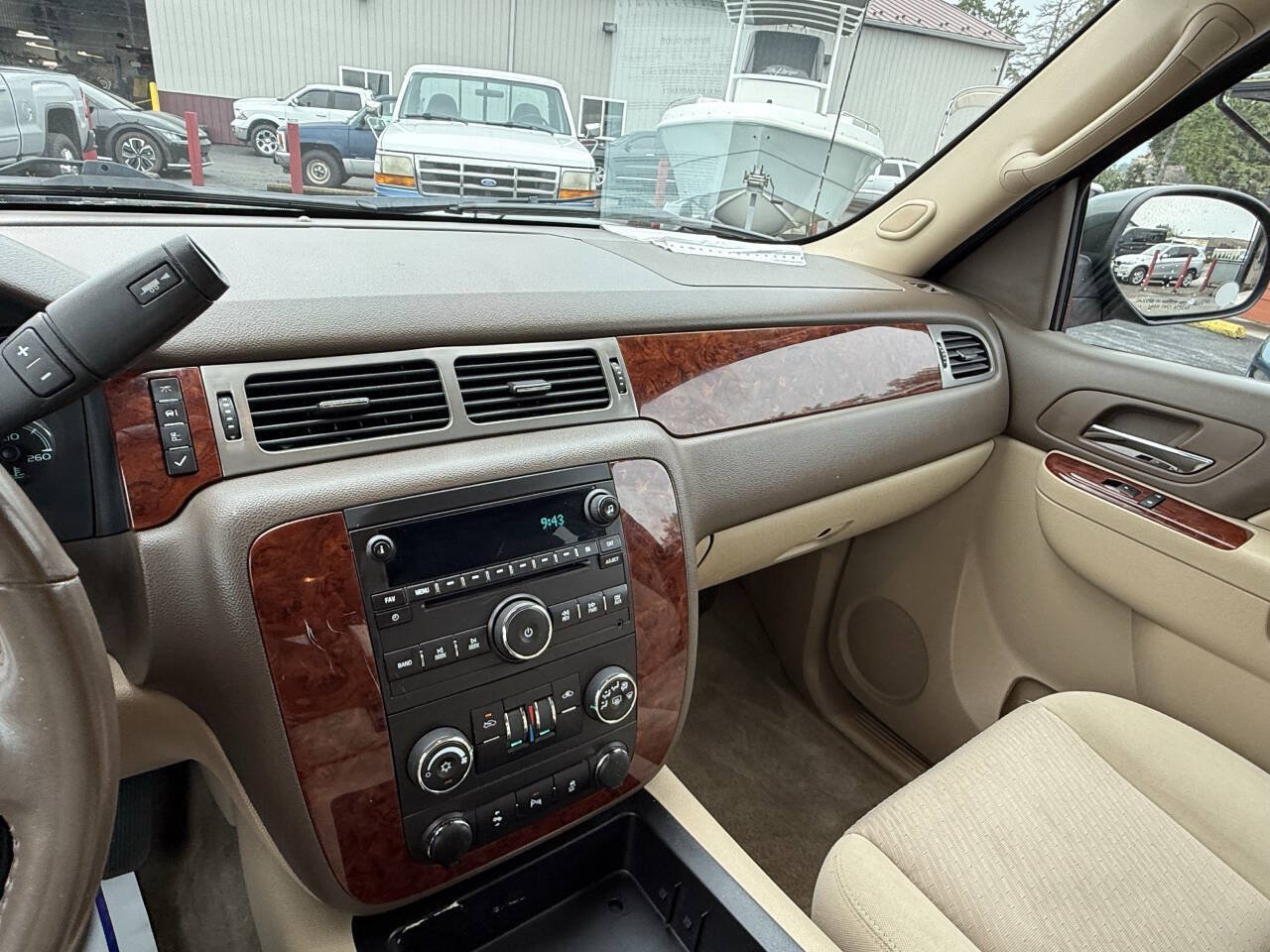 Used 2013 Chevrolet Avalanche LS AWD/4WD image 13