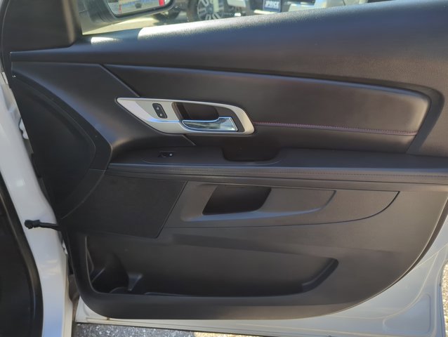 Used 2016 GMC Terrain SLE FWD image 25