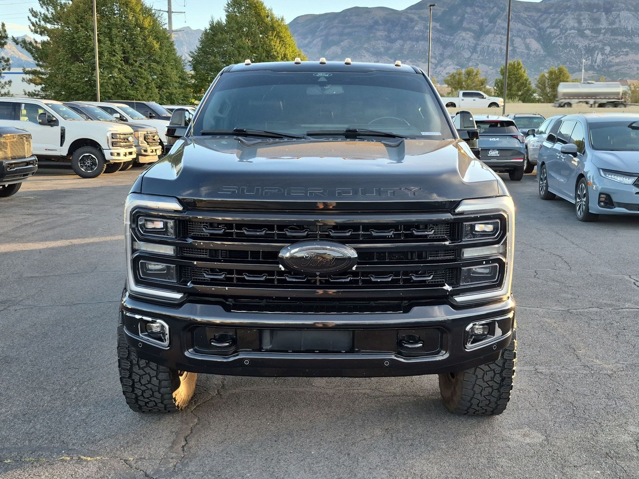 Used 2024 Ford F350 Platinum w/ Tremor Off-Road Package AWD/4WD image 11