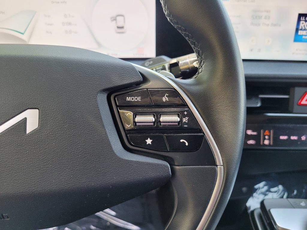 Used 2024 Kia EV6 Light RWD image 23