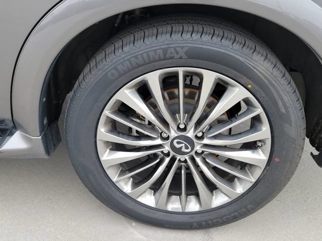 Used 2019 INFINITI QX80 Luxe w/ Proactive Package AWD/4WD image 17