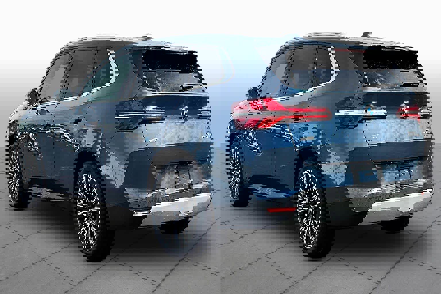 Used 2025 BMW X3 xDrive30i image 11