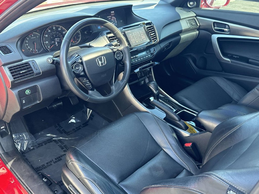 Used 2017 Honda Accord EX-L image 11