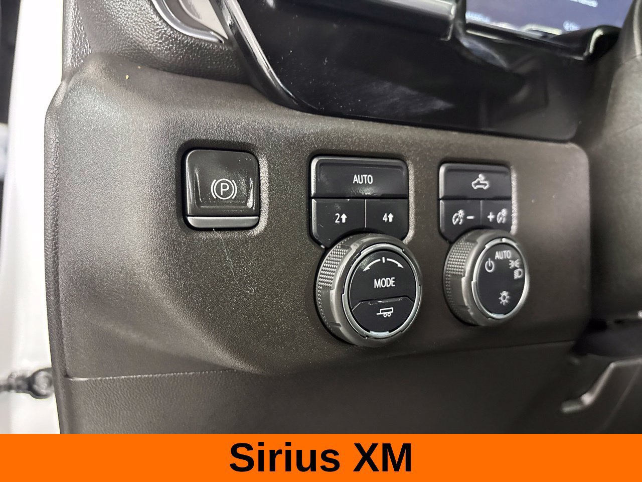 Used 2023 Chevrolet Silverado 1500 LT AWD/4WD image 11