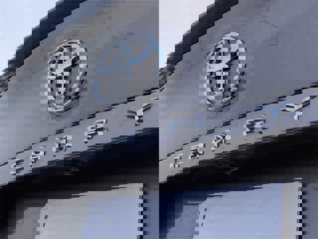 Used 2023 Toyota Camry SE image 13