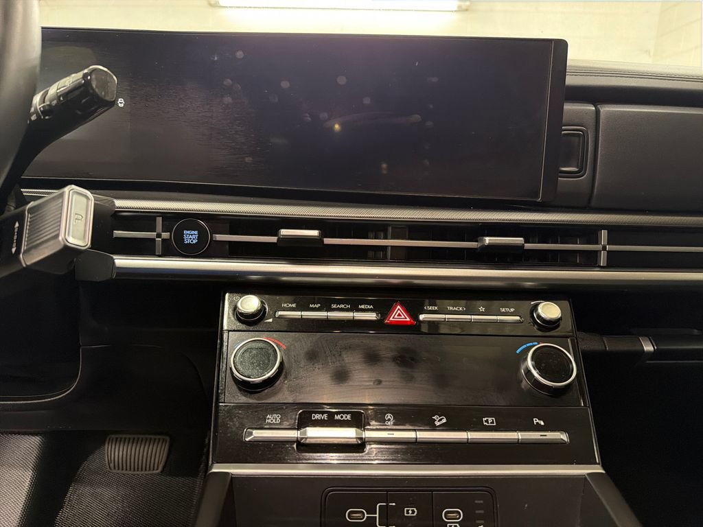 Used 2024 Hyundai Santa Fe SEL FWD image 23