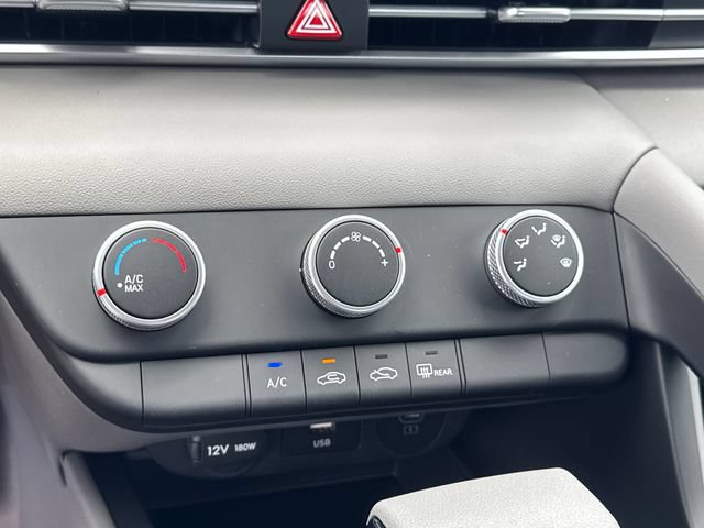 New 2026 Hyundai Elantra SE FWD image 19