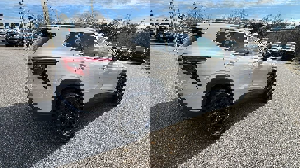 New 2026 Chevrolet Trax ACTIV w/ Sunroof Package image 5