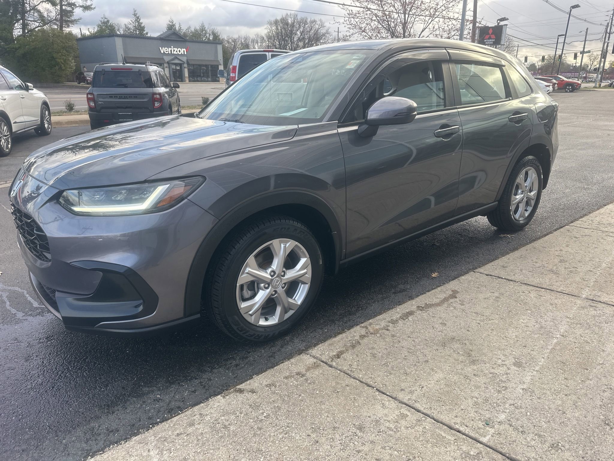 Used 2023 Honda HR-V LX image 7