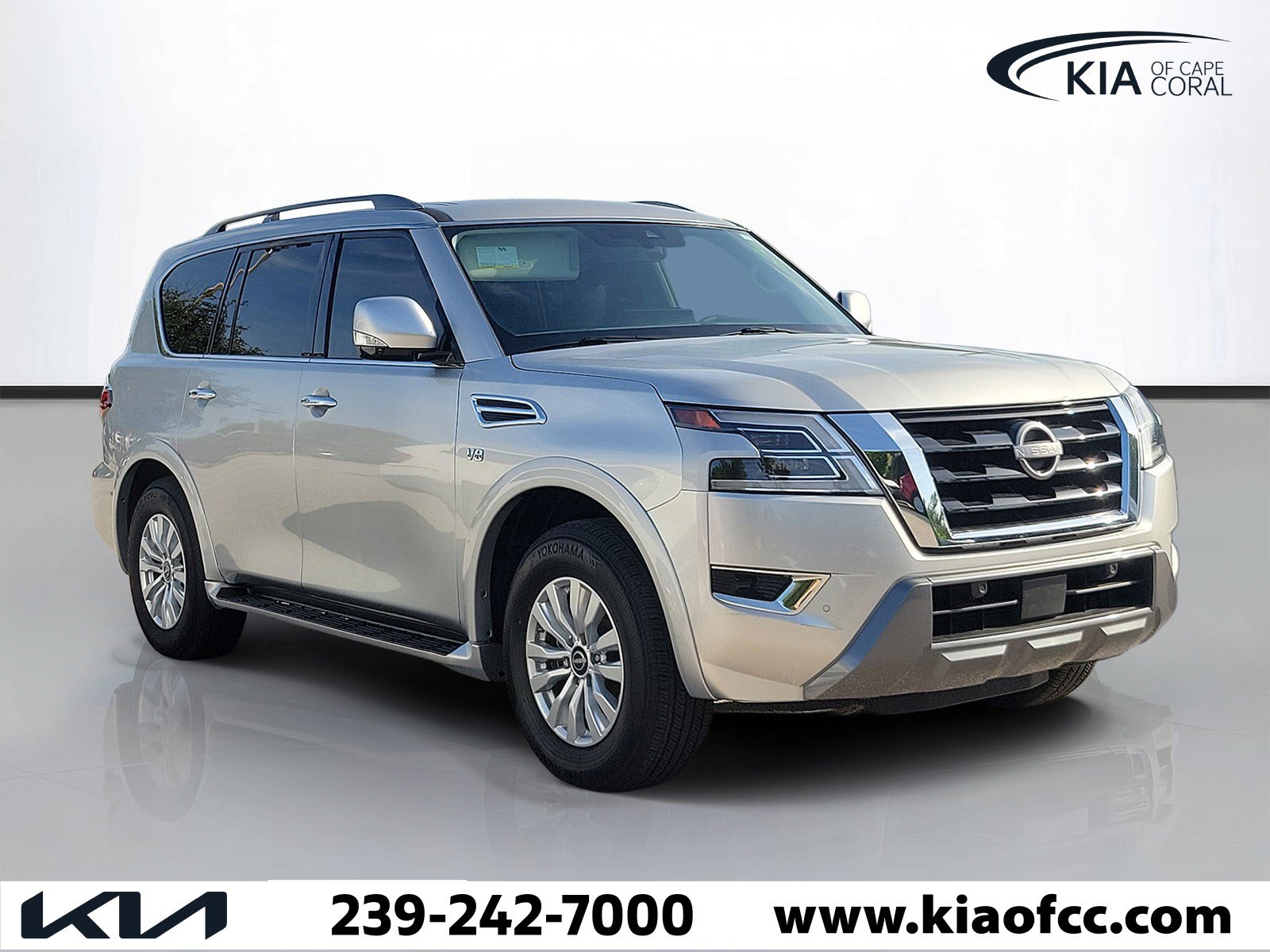Used 2022 Nissan Armada SV w/ Cargo Package AWD/4WD image 1