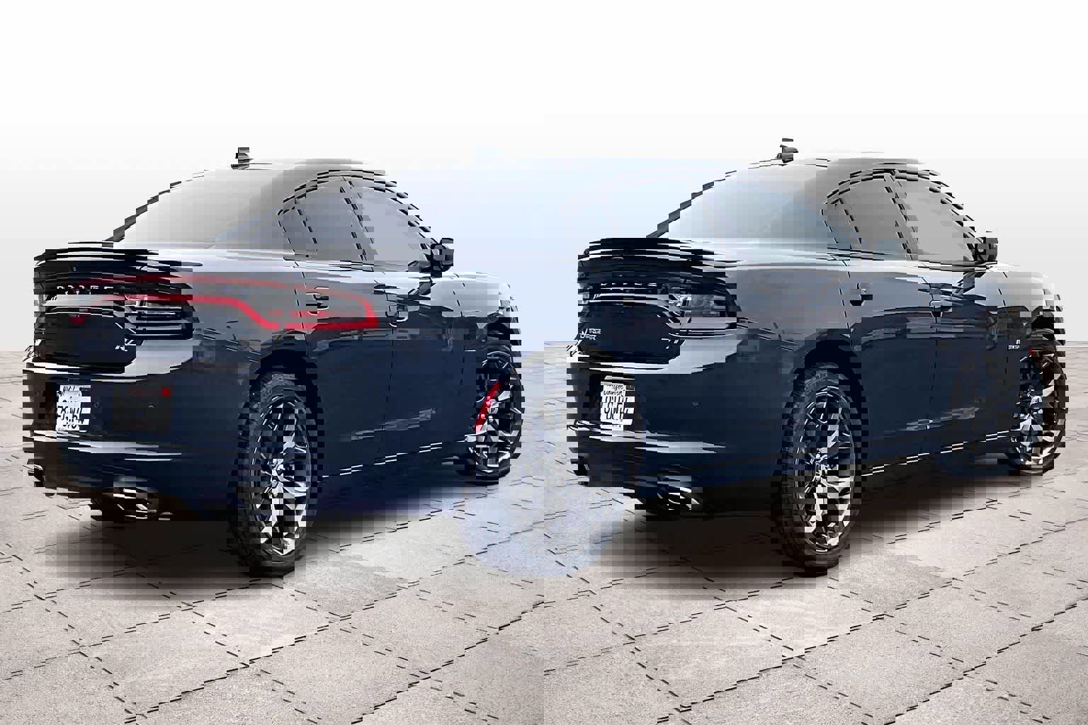 Used 2018 Dodge Charger R/T w/ Plus Group image 16