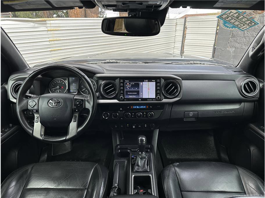 Used 2020 Toyota Tacoma TRD Off-Road w/ TRD Premium Off Road Package image 18